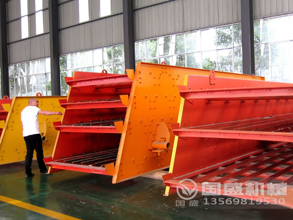 YK圓振動篩分機